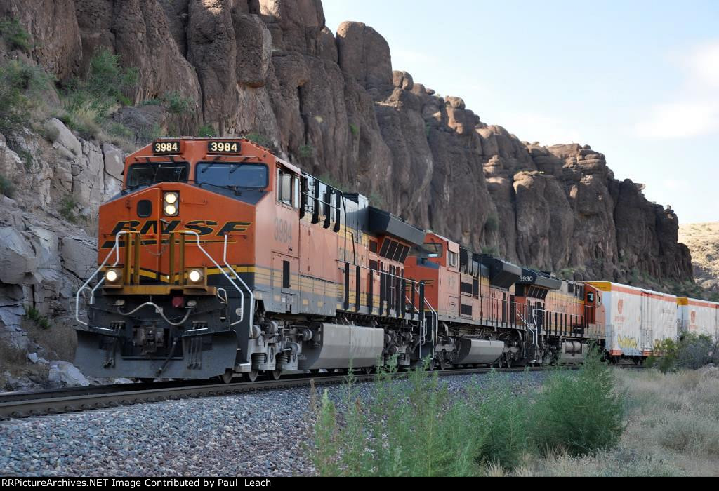 Eastbound manifest twists through the canyon